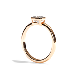 Bague solitaire diamant coussin or blanc - Élégante