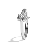 Bague solitaire diamant poire platine - Précieuse