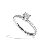Bague solitaire pavé diamant coussin or blanc - Attentionnée