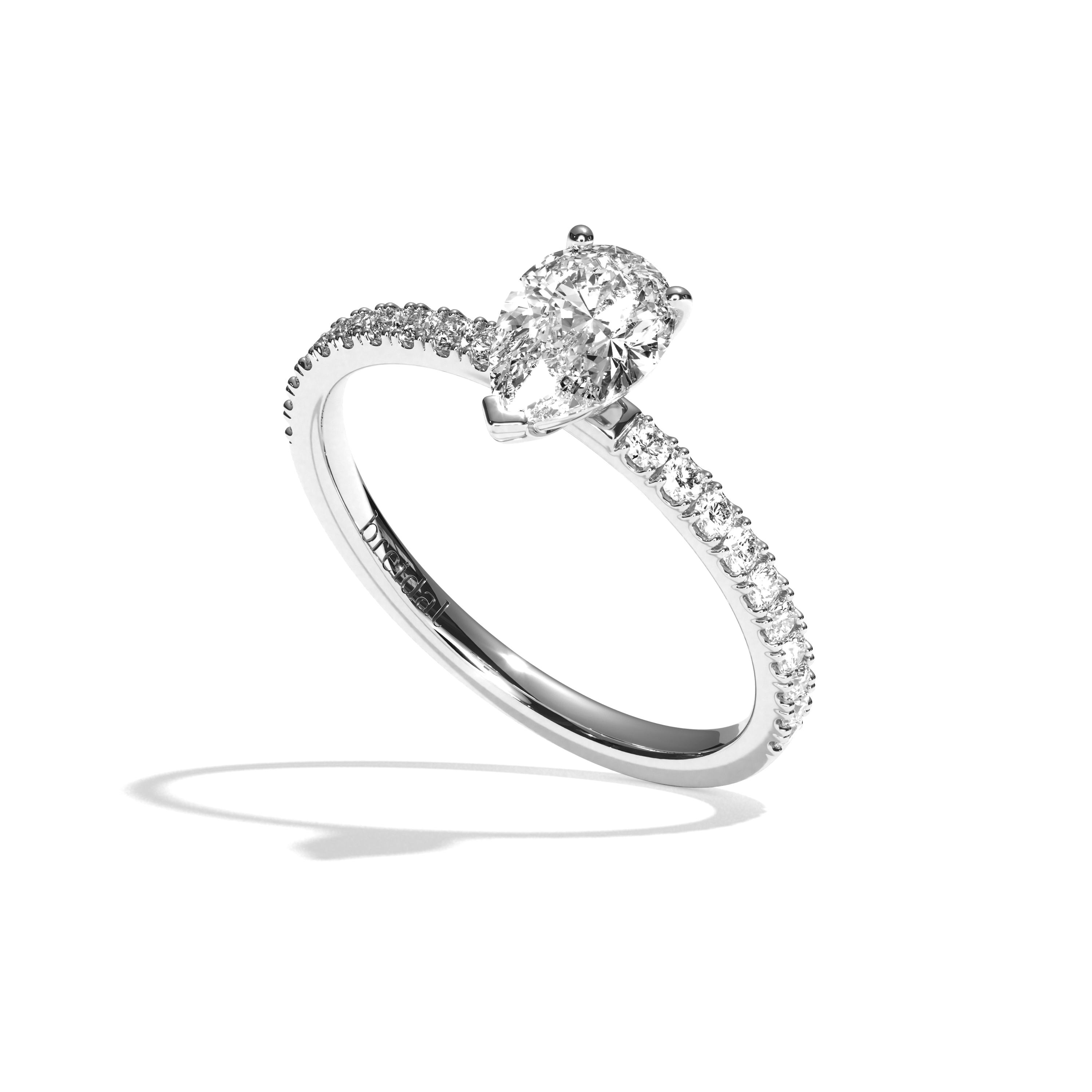 Bague solitaire pavé diamant poire platine - Attentionnée