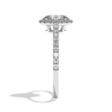 Bague solitaire halo diamant oval or blanc - Amoureuse pavée