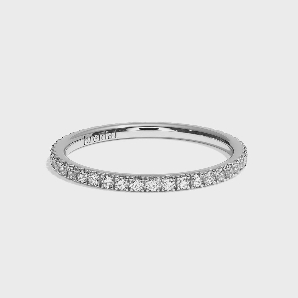 alliance-pavee-femme-mariage-or-blanc-palladie-lumineuse-2-mm-tour-complet-joaillerie-video