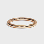 alliance-femme-mariage-or-rose-rassurante-2-mm-joaillerie-video