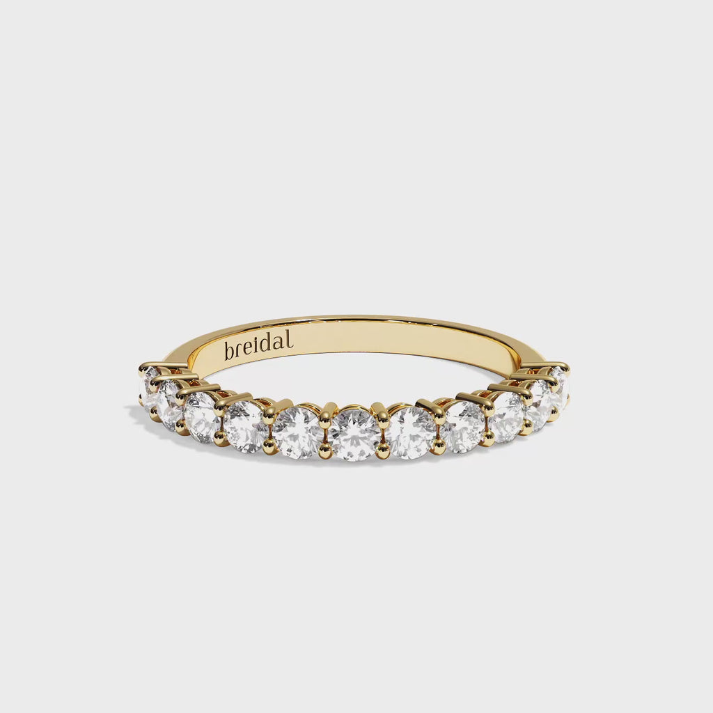 alliance-pavee-femme-mariage-or-jaune-prevenante-2-7-mm-joaillerie-video