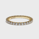 alliance-pavee-femme-mariage-or-jaune-charmante-2-mm-tour-complet-joaillerie-video