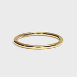 alliance-femme-mariage-or-jaune-rassurante-1-5-mm-joaillerie-video